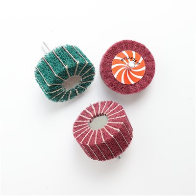 Netkané lamelové koleso so stopkou